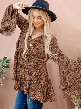 Double Bell Sleeves Leopard Print Top